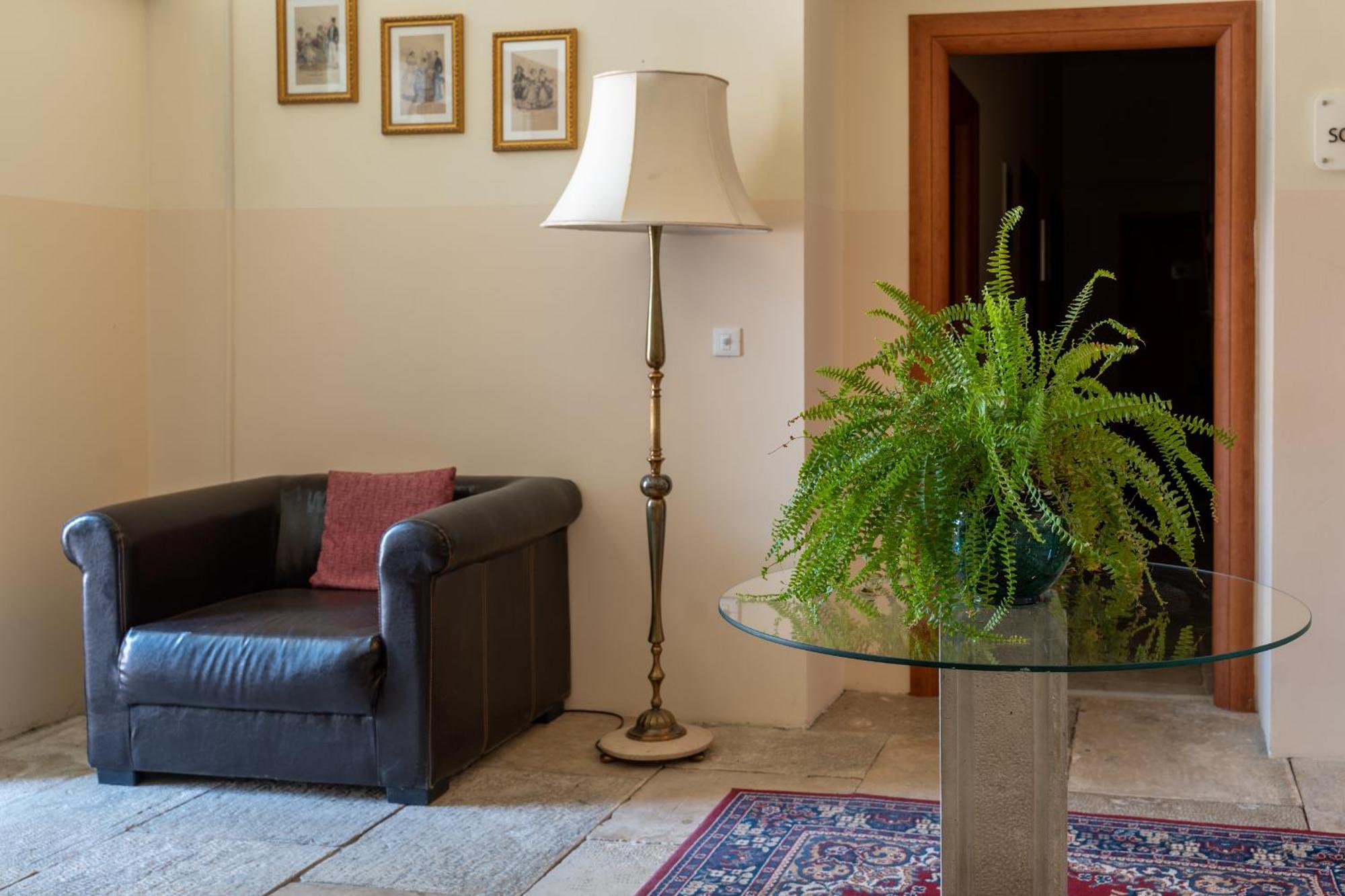 Hotel Stara Sola - Oleander Resort Korte Екстериор снимка