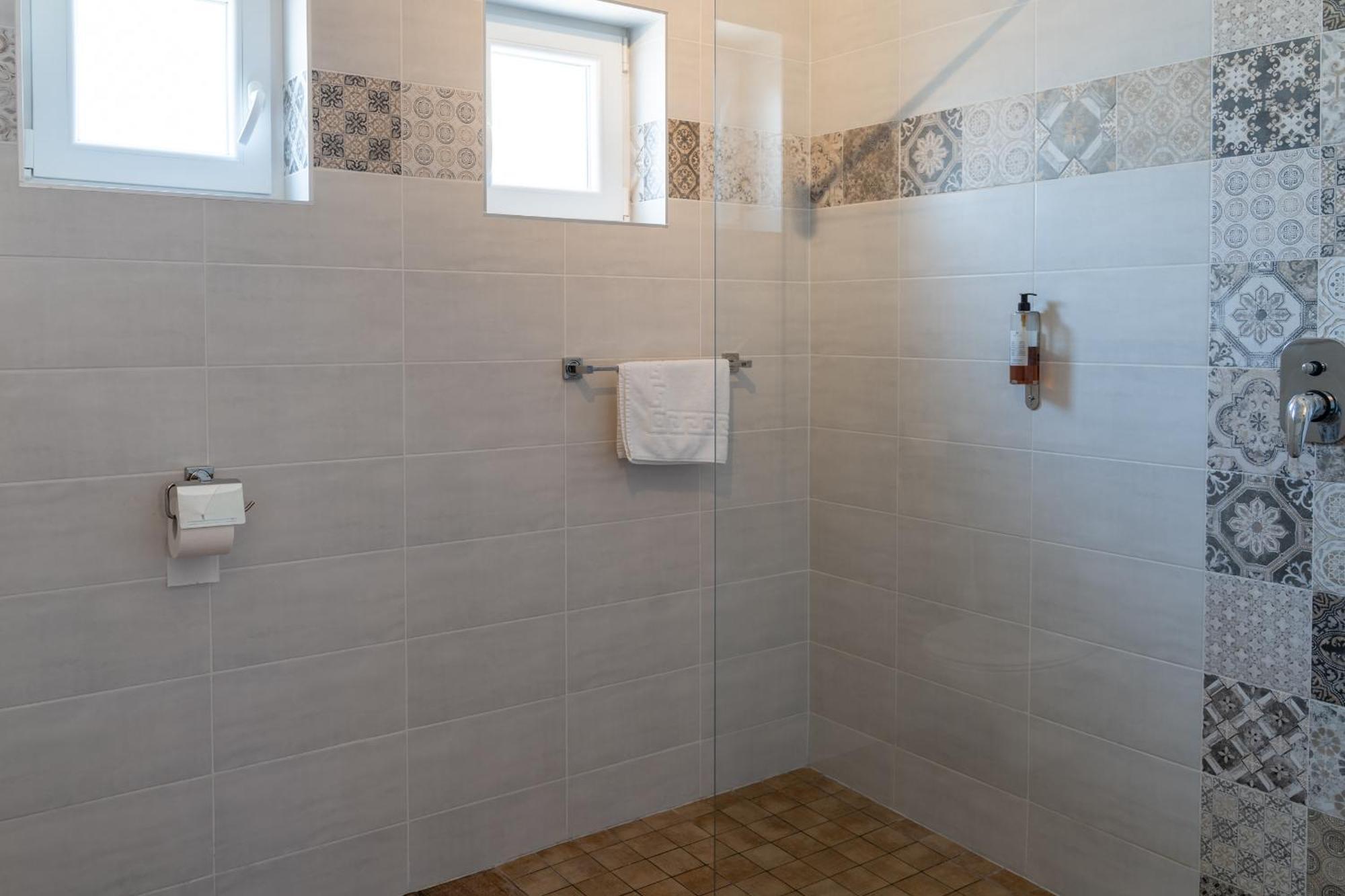 Hotel Stara Sola - Oleander Resort Korte Екстериор снимка