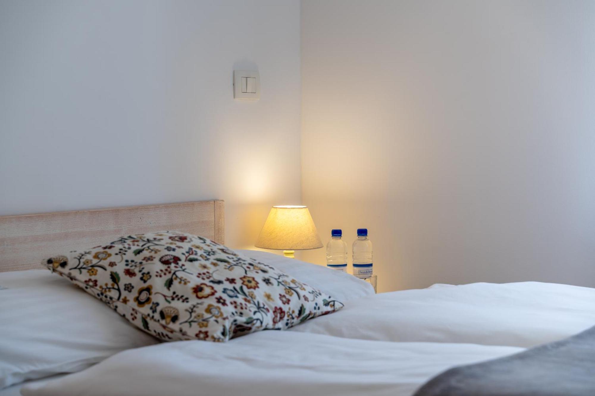 Hotel Stara Sola - Oleander Resort Korte Екстериор снимка