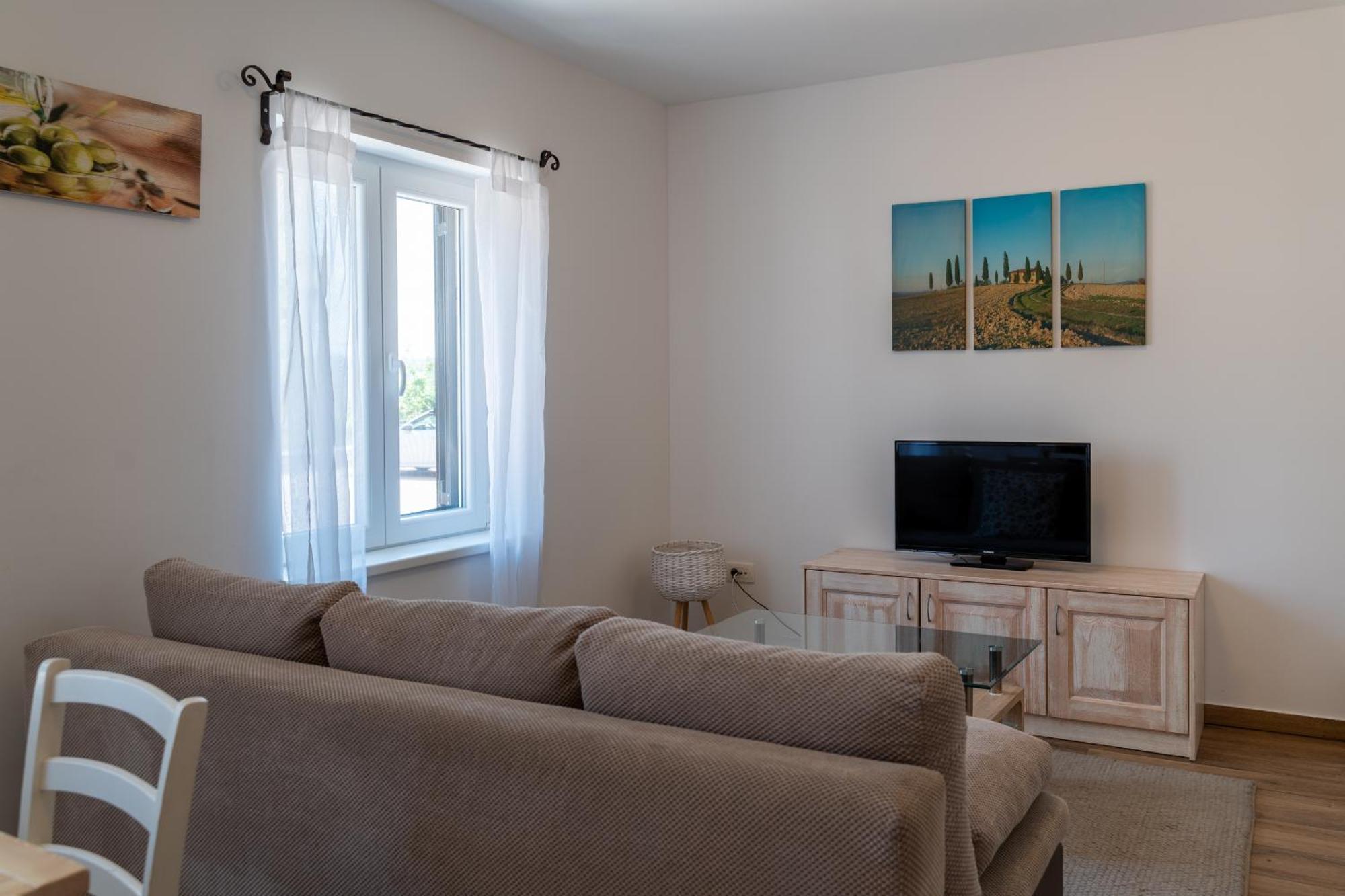 Hotel Stara Sola - Oleander Resort Korte Екстериор снимка