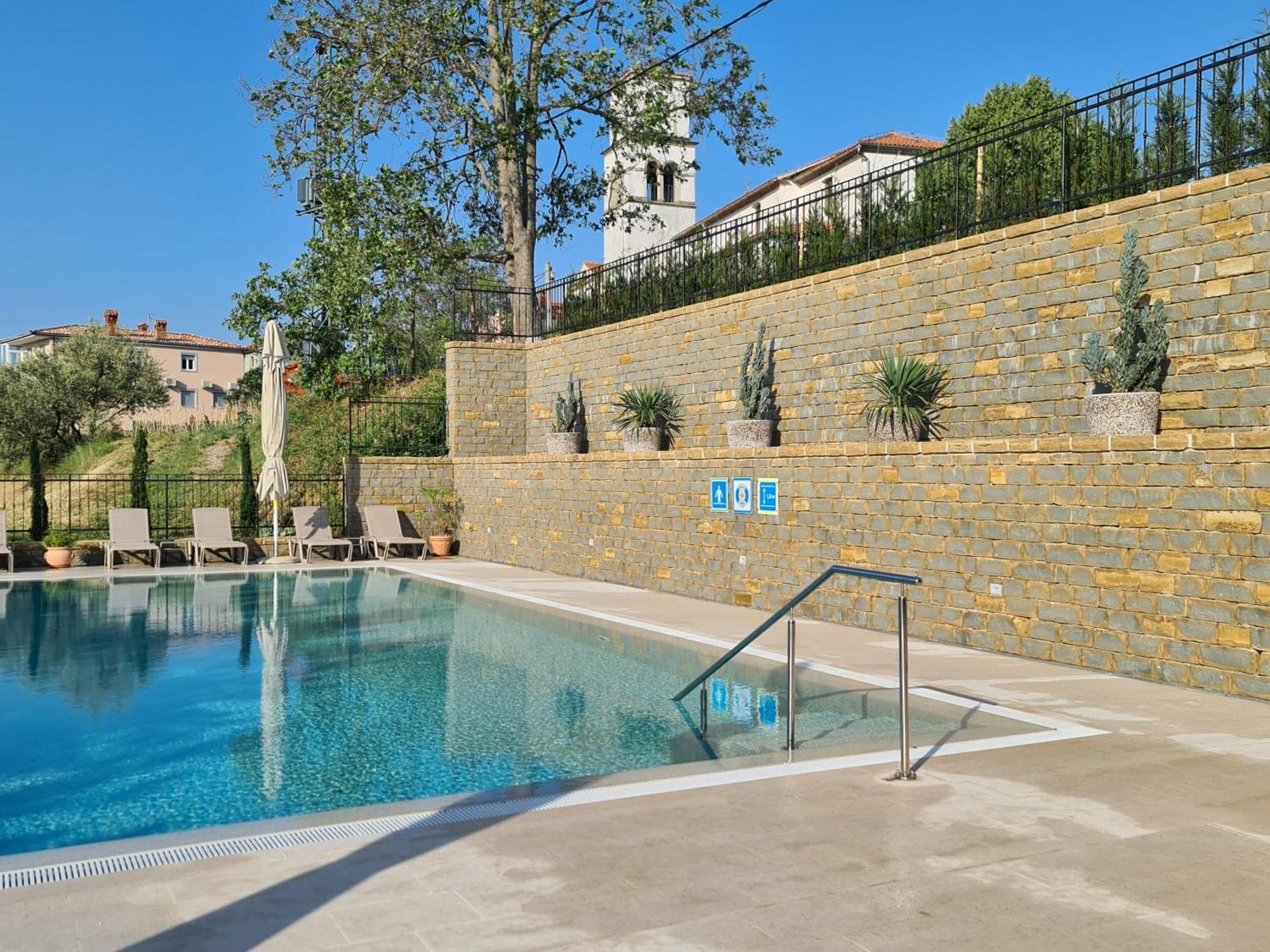Hotel Stara Sola - Oleander Resort Korte Екстериор снимка