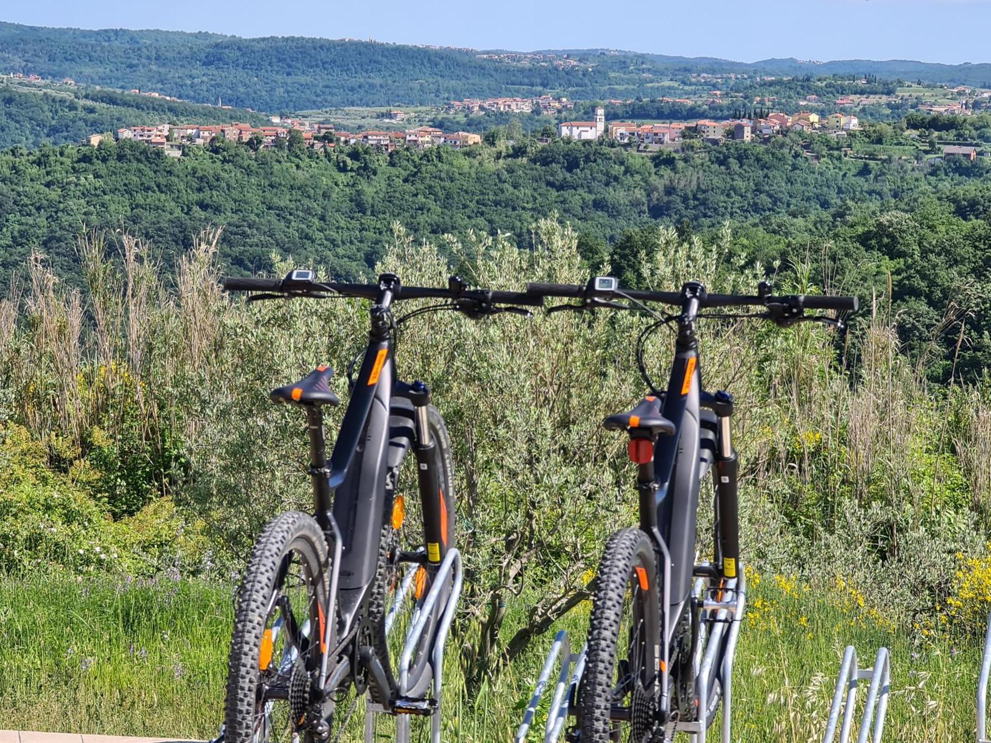 Hotel Stara Sola - Oleander Resort Korte Екстериор снимка