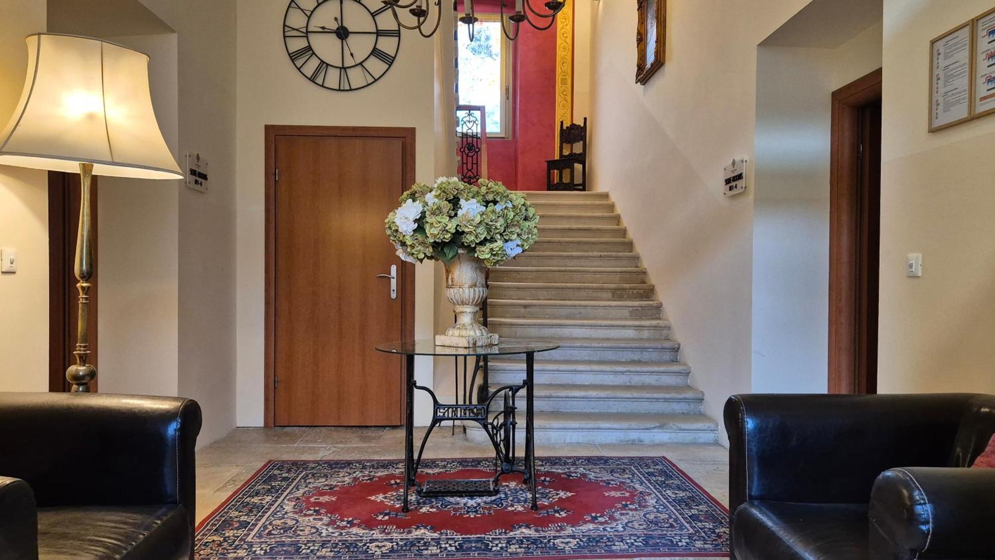 Hotel Stara Sola - Oleander Resort Korte Екстериор снимка