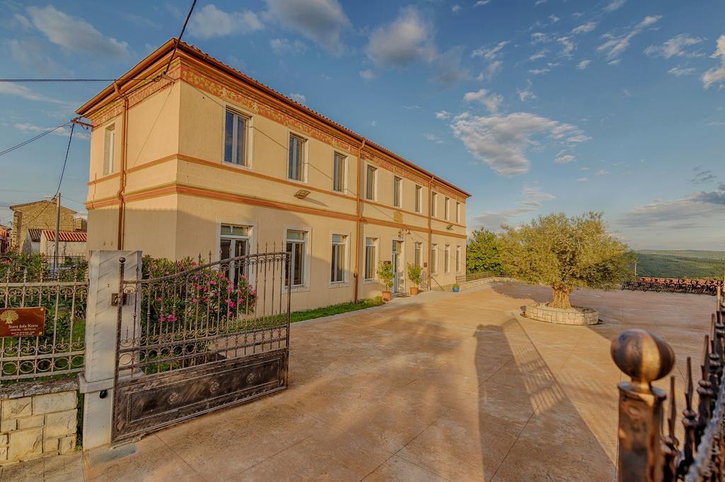 Hotel Stara Sola - Oleander Resort Korte Екстериор снимка